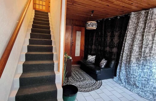 Bourbonne-les-Bains Apartment | RUSTIC 2-ROOM MINI APARTMENT, CENTRAL LOCATION, IDEAL FOR SPA GUESTS, ACCOMMODATES 3 PEOPLE