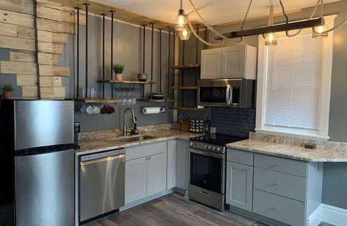 Harrisburg Apartment | Rustic 2BR Loft with River Views