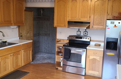 Underwood Apartment | Rustic 2nd story apartment with mountain views.