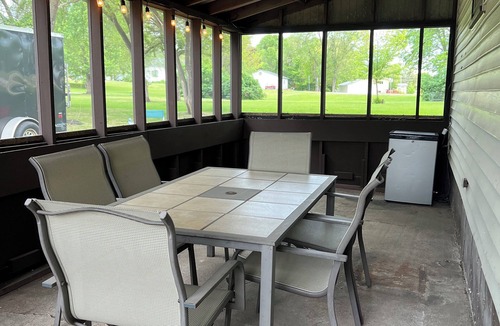 Prairie Du Chien House | Rustic 3Bed 2Bath Home near Downtown PDC