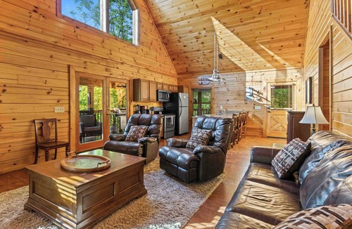 Sevierville Cabin | Rustic 3br Cabin Near Lake w/Hot Tub!
