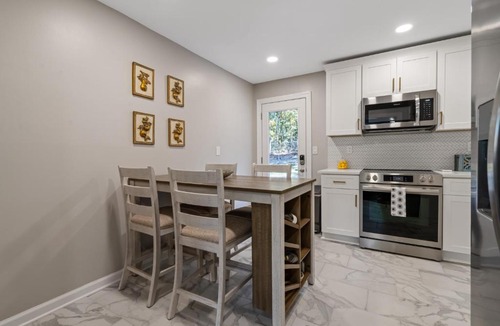 Cartersville House | Rustic 3BR Home in a Natural Cartersville Getaway