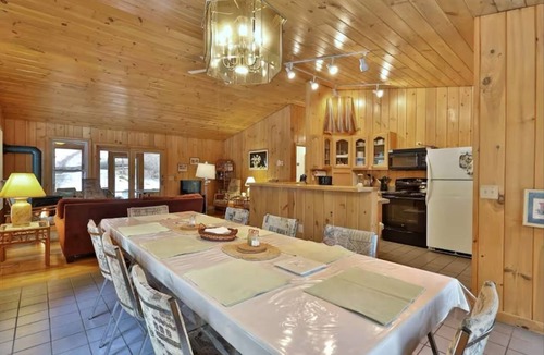 Diamond Point House | Rustic 48-Acre Woodland Haven for Peaceful Stays