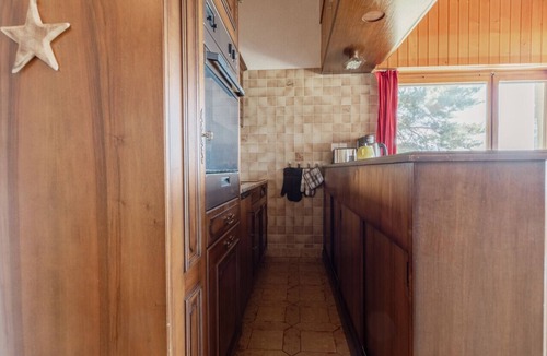 Randogne Apartment | Rustic accommodation with mountain views