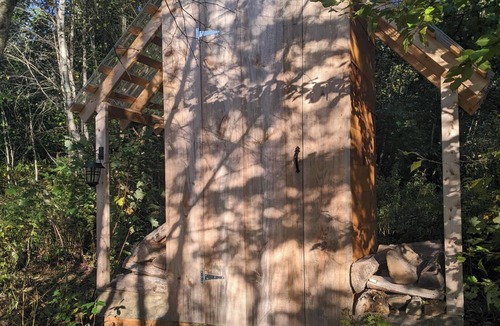 Dedham Apartment | Rustic and cozy yurt on a farm