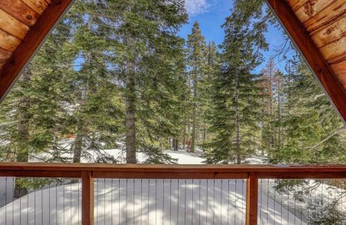 Tahoe City House | Rustic and Modern 3BDR Tahoe Cabin