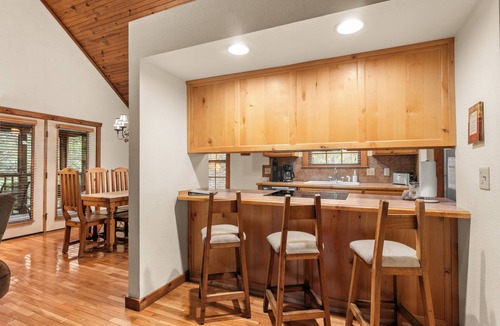 Branson West Cabin | Rustic and Quaint, Pet Friendly Cabin. Tucked Away In Gorgeous Stonebridge!
