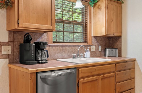 Branson West Cabin | Rustic and Quaint, Pet Friendly Cabin. Tucked Away In Gorgeous Stonebridge!