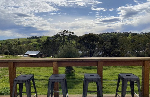 Angaston Cottage | Rustic Auction Shed