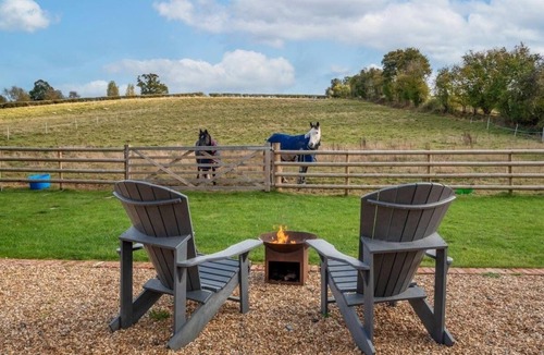 Hereford House | Rustic Barn Retreat Hereford - Pet friendly