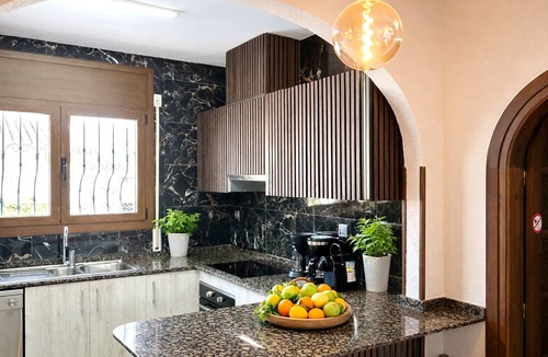 Miami Platja Villa | RUSTIC BEACH with private swimming pool in green area