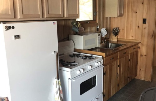 Fort Frances Cabin | Rustic Beach Cabin on Rainy Lake, Fort Frances Ontario