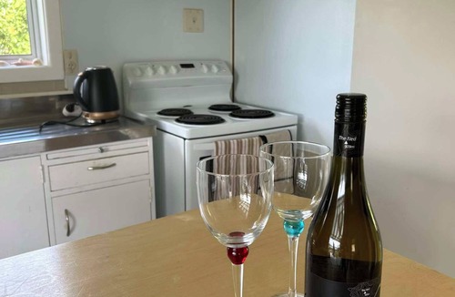 Whangarei Heads House | Rustic Beach House Getaway