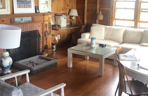 Surfside House | Rustic beach house overlooking Nobadeer beach