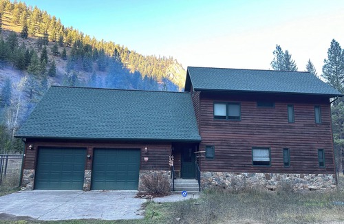 Superior Cabin | Rustic Big Sky "Cabin"