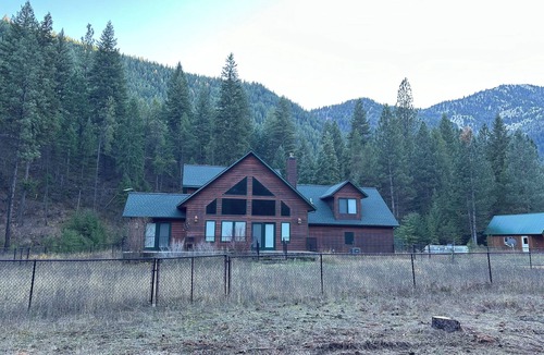 Superior Cabin | Rustic Big Sky "Cabin"