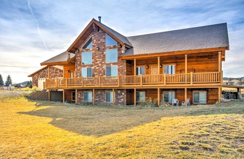 Hatch House | Rustic Bryce Canyon Home w/Deck on Sevier River!