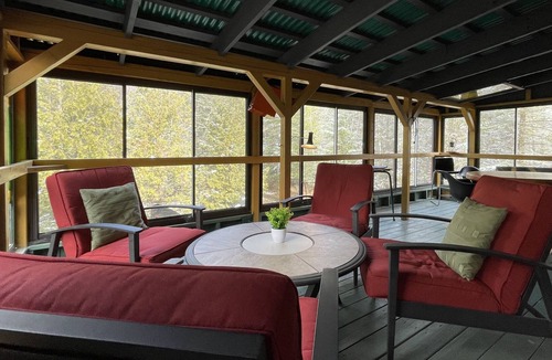 Saint-Faustin-Lac-Carre Cabin | Rustic log cabin with fireplace.