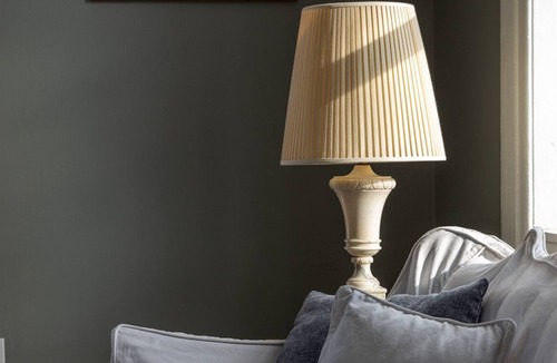 East Durham House | Rustic Cabin 5 Bedroom with Indoor Fireplace