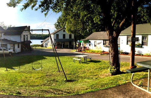 Beach Lake House | Rustic Cabin #7 on Private Lake