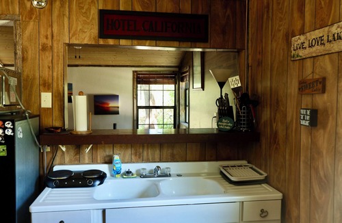 Whitney Cabin | Rustic Cabin by Lake Whitney