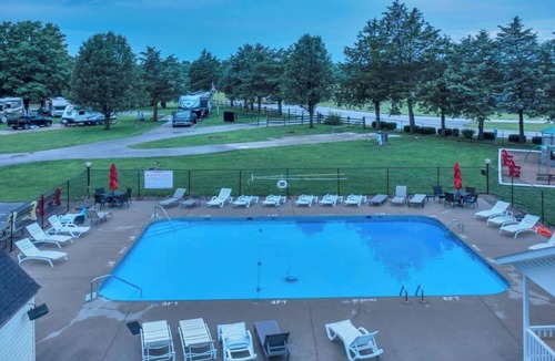 Bloomington Cabin | Rustic Cabin in Bloomington with Views