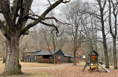 Silva House | Rustic Cabin in Hunters' Paradise!