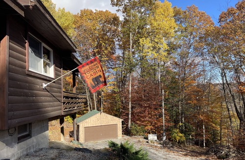 Lake Luzerne Cabin | Rustic Cabin in Lake Luzerne - Smith Mtn House