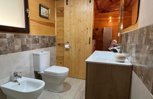 Amer Ski Chalet | Rustic Cabin in the Woods/Cabaña en el bosque