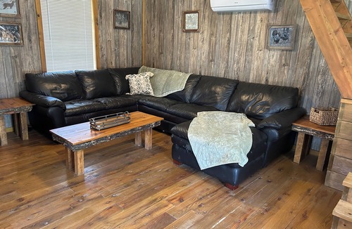 West Mineral Cabin | RUSTIC CABIN IN WEST MINERAL