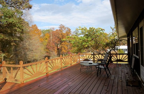 Miramiguoa Park Cabin | Rustic Cabin Rental near Meramec State Park, Missouri