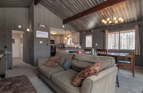 Ludlow Cabin | Rustic cabin w/mountain view & fireplace