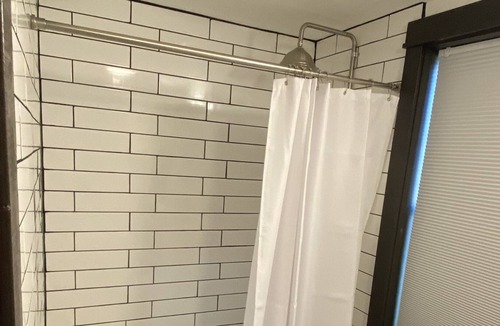 Burlington Cabin | Rustic cabin with Fiber internet