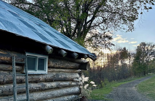 Ellsworth Cabin | Rustic Cabin with Stunning Views and Walking Paths