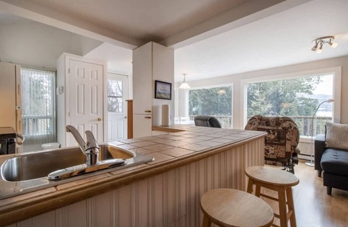 Baie-St-Paul Ski Chalet | Rustic chalet with View and Spa