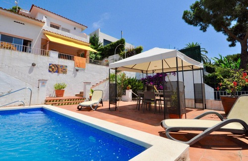 Lloret de Mar Cottage | Rustic chalet with private pool near the beach