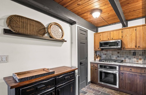 Big Canoe Cabin | Rustic Charm with a Mountain View