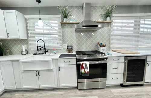 Greenwood House | Rustic Chic in Charming Center Grove | Yard | 4BR