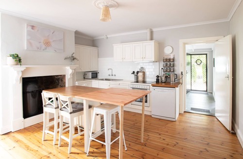 Brukunga Cottage | rustic cottage farm stay