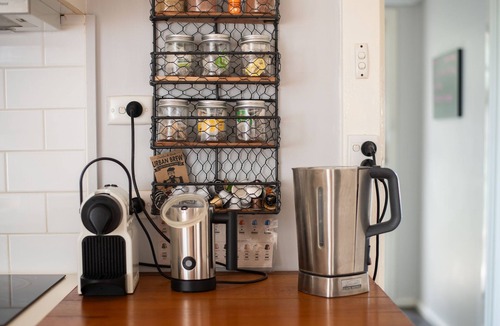 Brukunga Cottage | rustic cottage farm stay