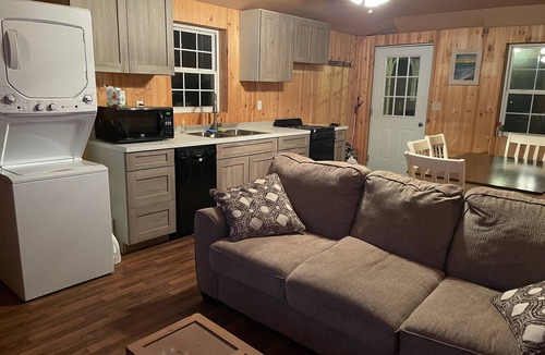 Dexter Cottage | Rustic cottage getaway