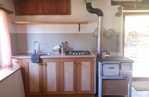 Centovalli Apartment | Rustic cottage surrounded by meadows and woods (BAITA DEL FAGGIO)
