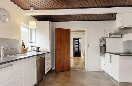 Aabybro House | Rustic cottage with fireplace