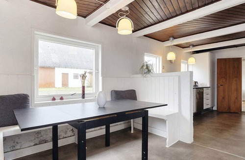 Aabybro House | Rustic cottage with fireplace