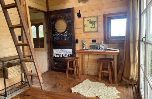 Haumoana Villa | Rustic country Cottage