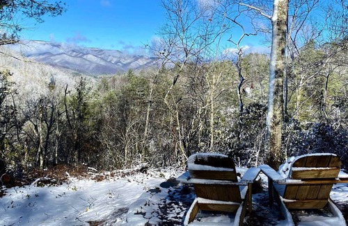 Almond Cabin | Rustic, Cozy Cabin with a View of the Smokies, Firepit, Large Deck, Pet-Friendly