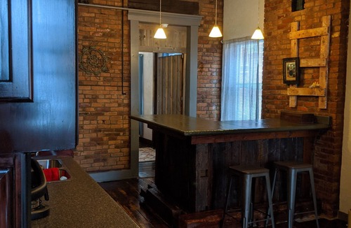 Utica Apartment | Rustic Downtown Utica Apartment