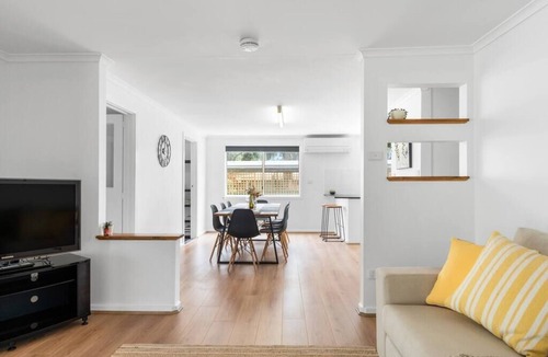 Clare House | Rustic Elegance: 3BR Cottage at Clare