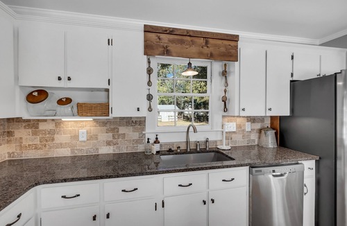 Kathleen House | Rustic Elegance:Farmhouse