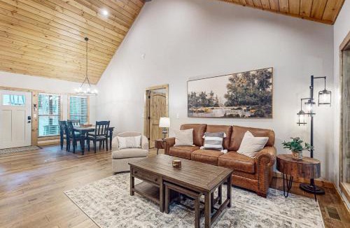 Ellijay House | Rustic Elegance of Ellijay